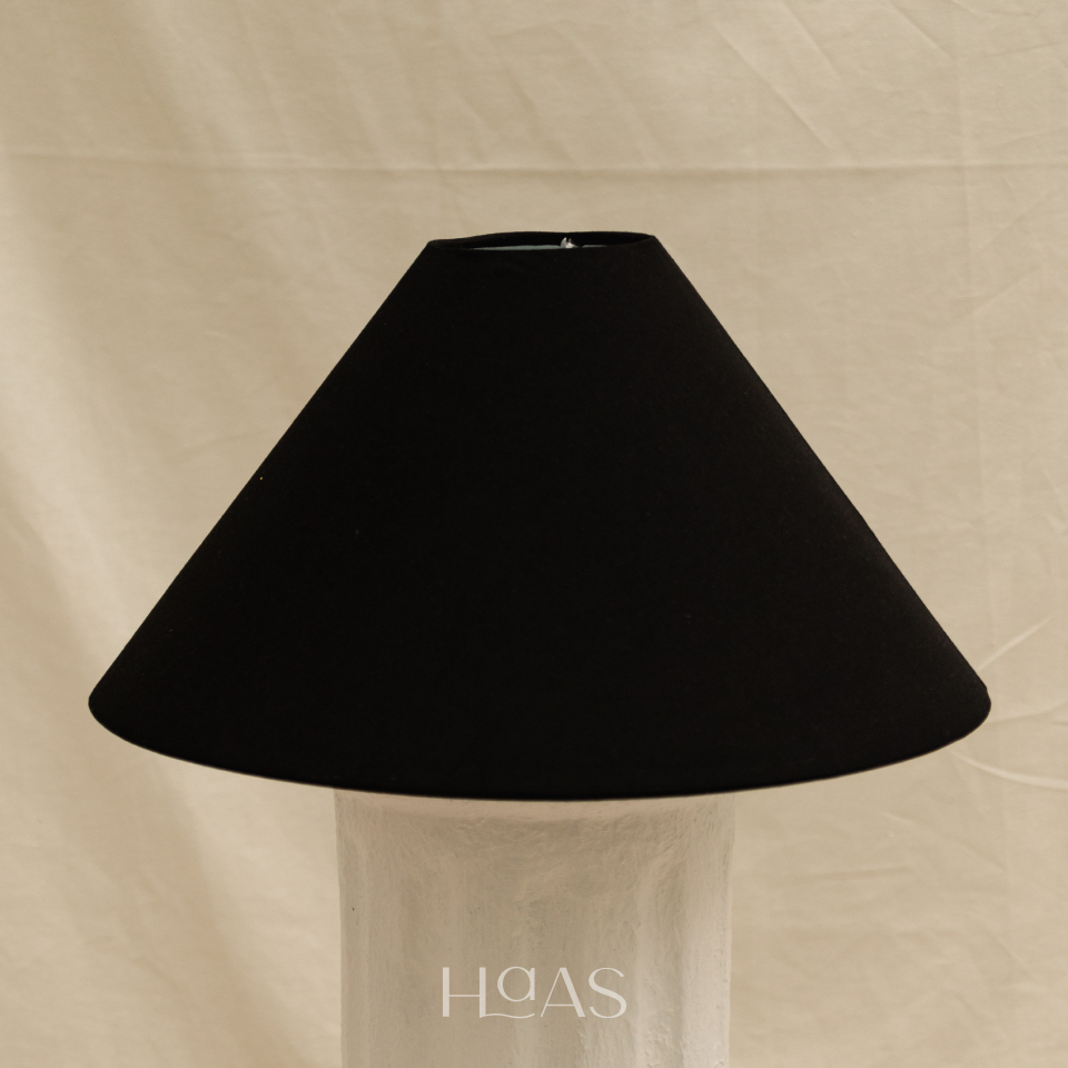 ARUN black table lamp with a conical black fabric shade, front view
