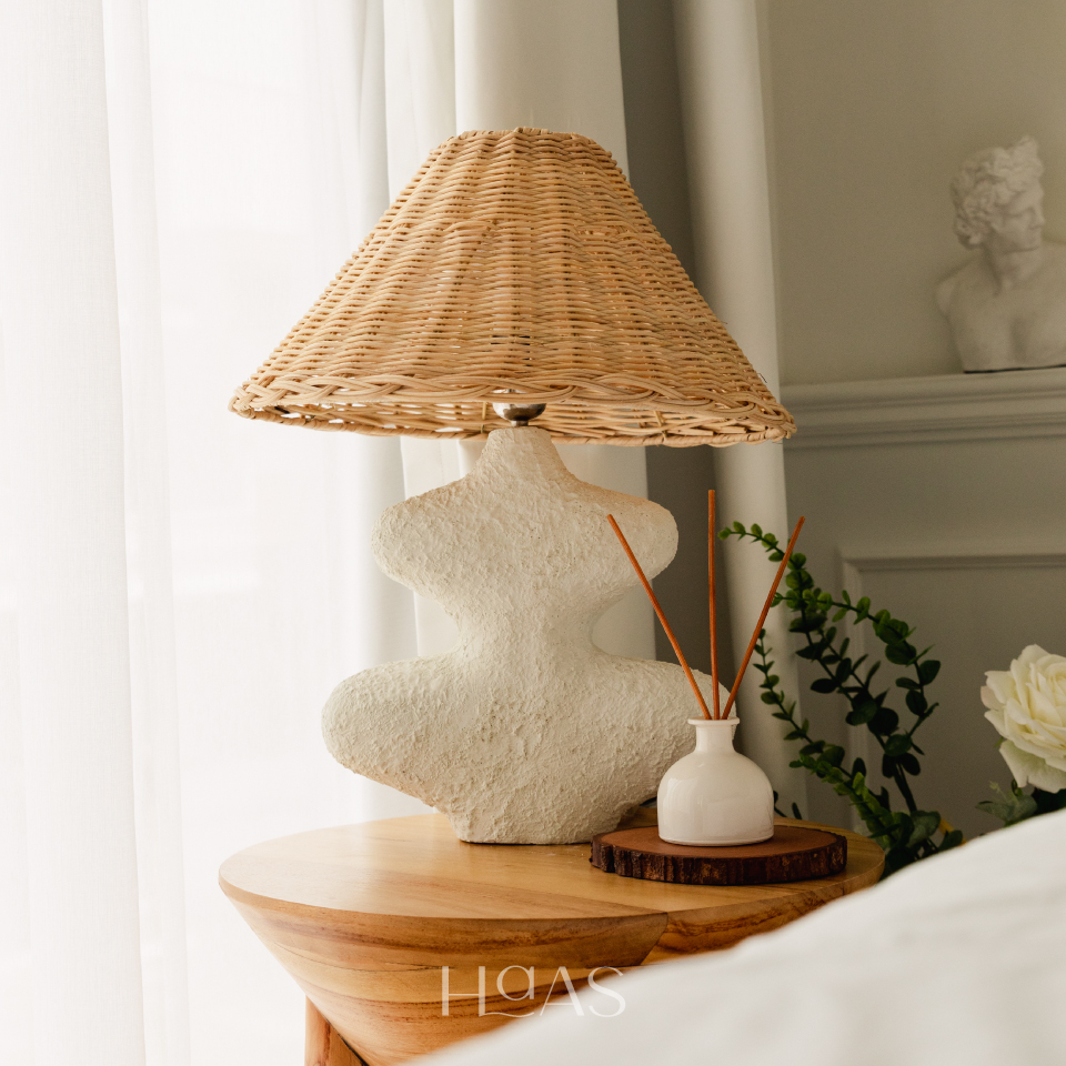 KEYA-RATTAN-LAMP-DETAIL-IMAGE-1-960x960